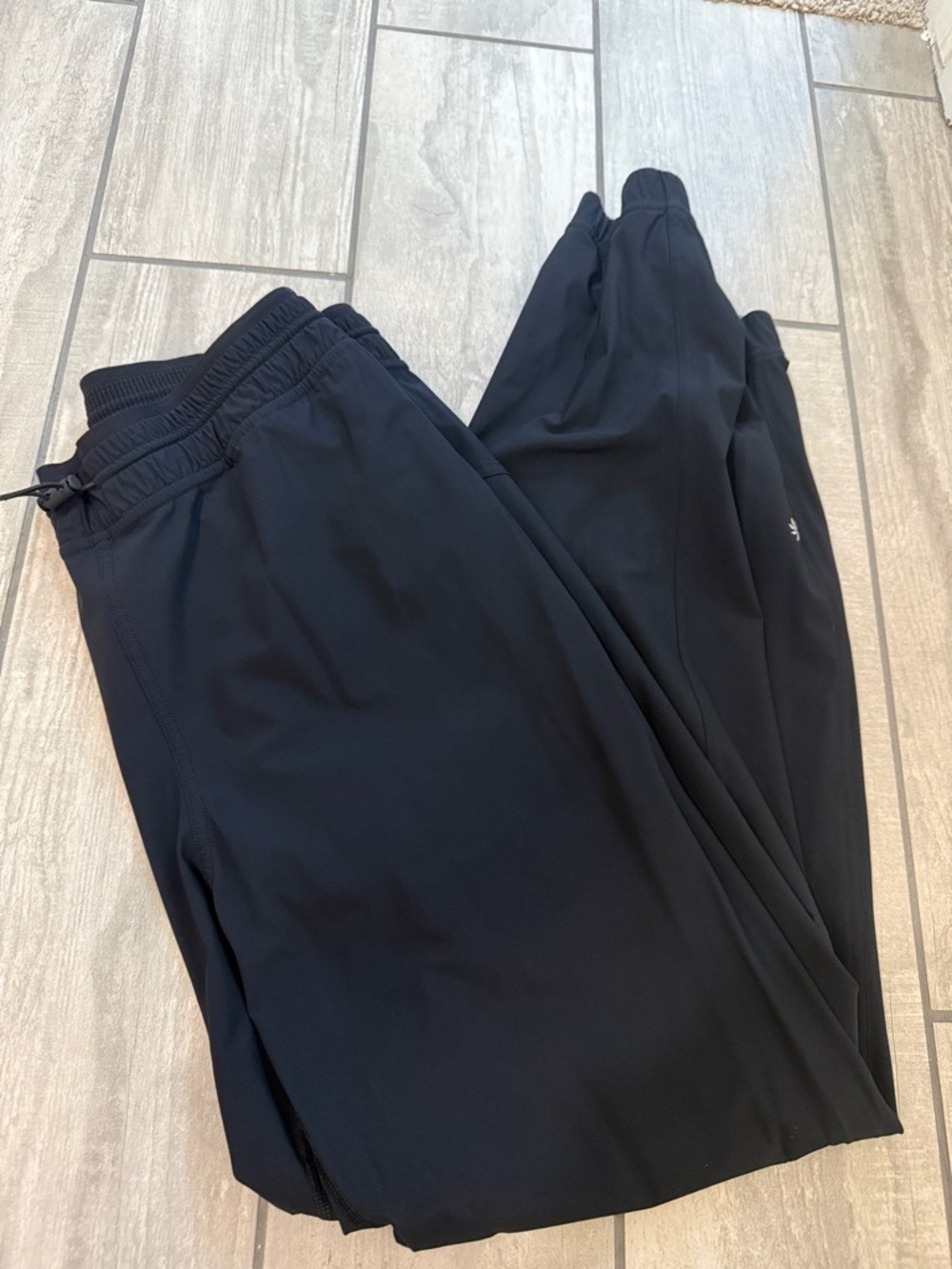 Athleta Black Pantalon Crosstrain Joggers with Drawstring